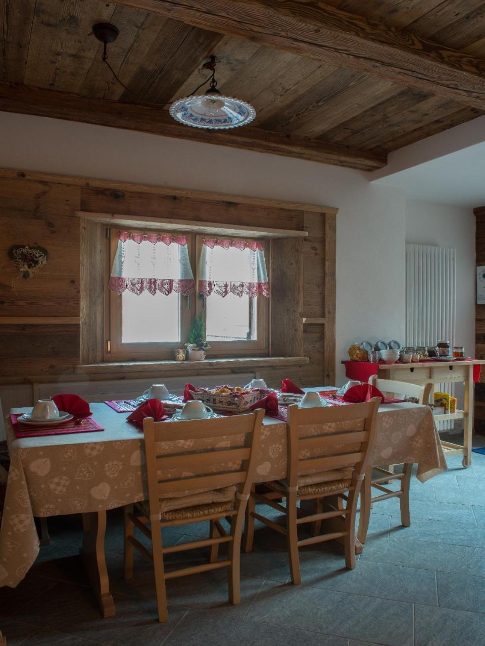 אלפ דברו Il Fiore Delle Alpi B&B מראה חיצוני תמונה